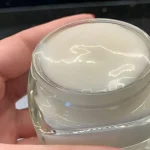 Esta crema facial dejará tu piel blanca y sin arrugas: 3 ingredientes