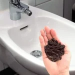 Café molido, prueba a tirarlo al bidé: no te imaginas lo que pasa después