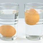 How do you know if eggs are still fresh using the glass method?