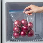 Put onions in the freezer: why you should do it every night