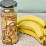 Banana peels, don’t throw them away: soak them in vinegar and you’ll see the results